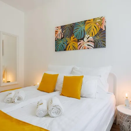Island By Interhome Sarvar
